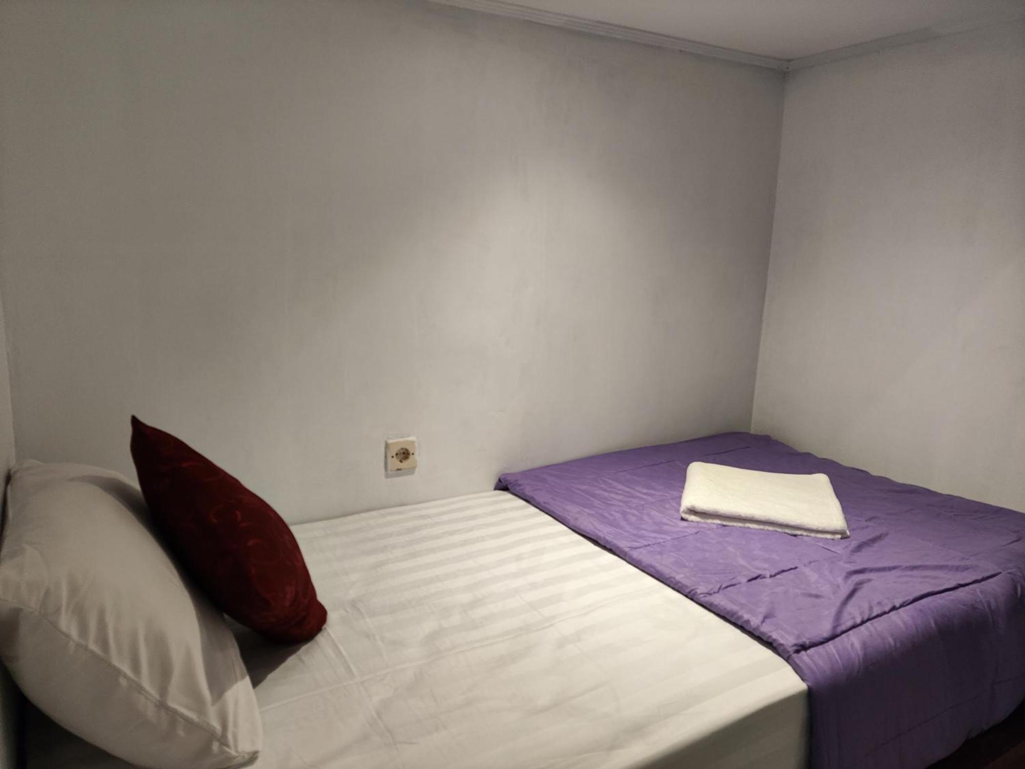 Ega S Hostel Batununggul Luaran gambar